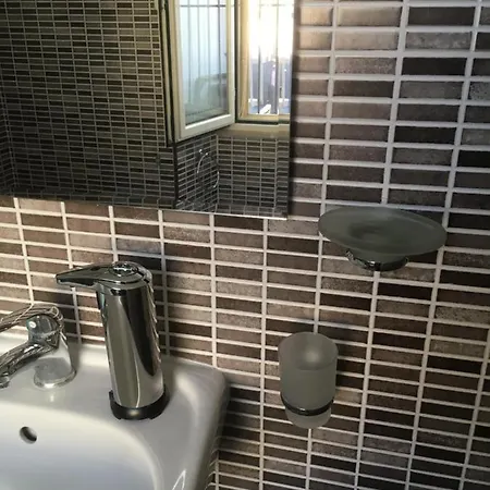 Luce Viola Oda ve Kahvaltı
