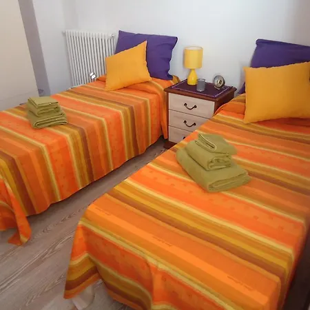 Luce Viola לינה וארוחת בוקר 3*