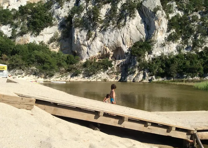 卢斯中提琴住宿加早餐旅馆 住宿加早餐酒店